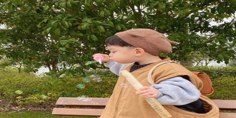 八字免费起名(生辰八字取名字气势浩瀚优秀杰出)