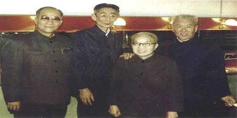 和相声行业“爱恨交织”的京韵大鼓，听相声必备的常识