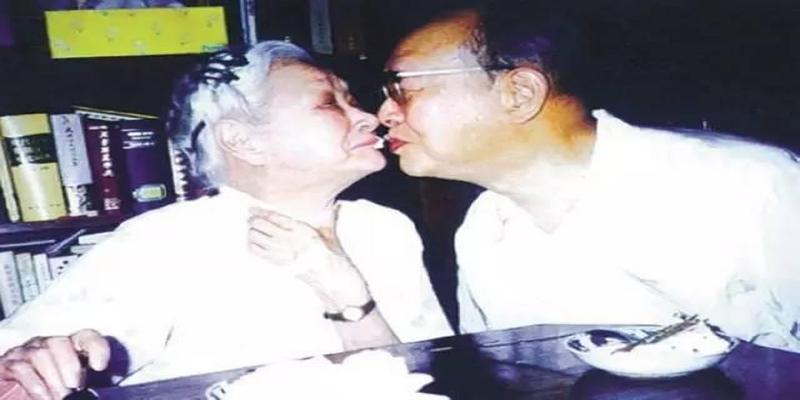 结婚当日乱挑日子，保姆偷偷算一卦，算命先生：两人都活不到35岁