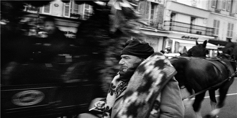 73年属牛48岁有一灾婚姻(2021年生肖年龄)