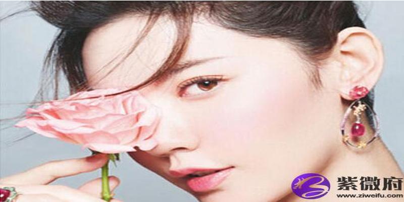 八字大运走桃花(八字流年桃花)