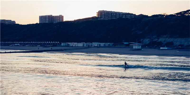 你相信轮回转世吗？史书中唯一被记载有前世今生的人，死后又归来