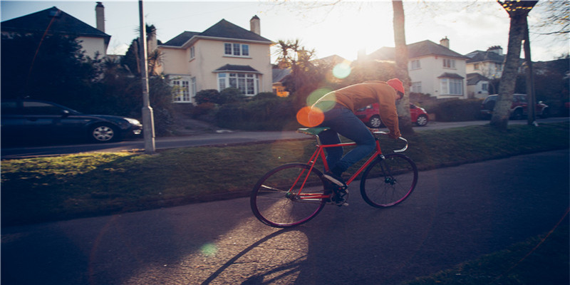 四两二钱男命详解 此乃自力更生老运名利双收之命