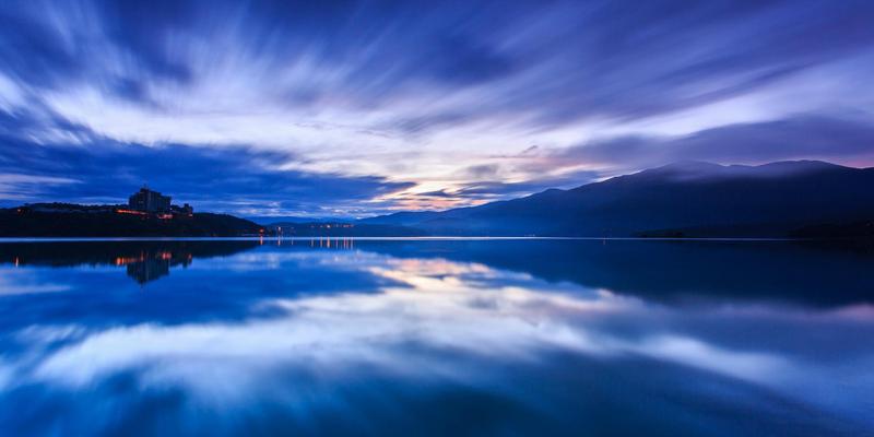 99年的兔和01年的蛇八字合么(这两生肖在一起)