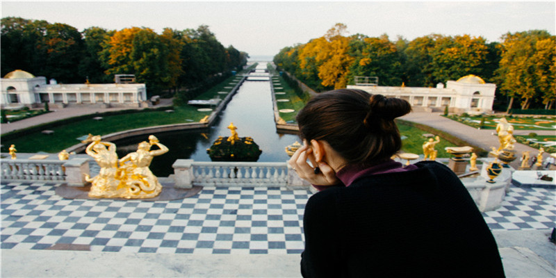 梦到会飞是什么征兆(梦见什么预兆)