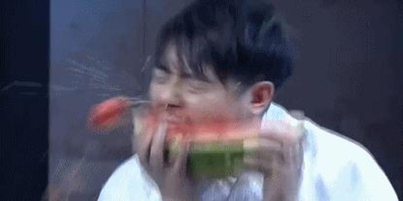 韩女团否认恋情被打脸？站姐算命大师争相放锤，上综艺差点说漏嘴