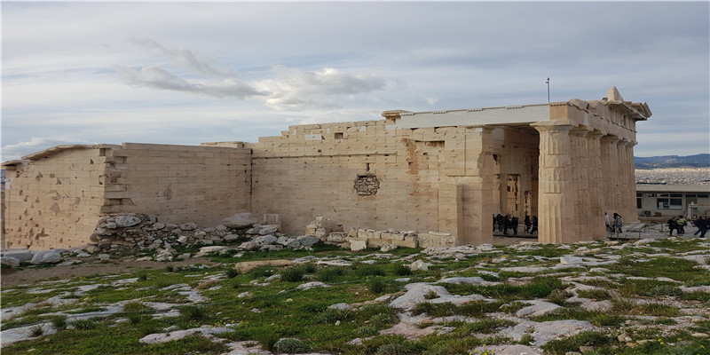 43年属羊人的寿命预测(少吃肉和奶制品可多活)