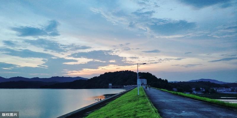 八字喜用神最正确的算法(周易起名如何准确判断喜用神和忌神)