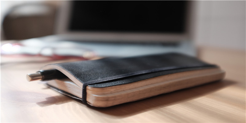 有同学叫任沯,高二语文老师问他知道怎么念吗?然后尴尬了