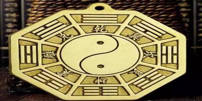 八卦镜在住宅风水中化解煞气用处,什么情况下需使用八卦镜摆放