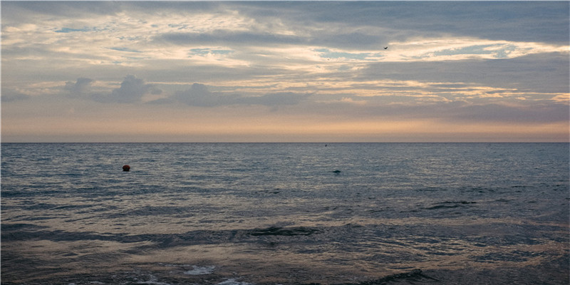 周公不会解梦,掉牙并不表示老人离世,周公解梦可以列为一种谣言