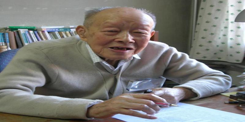 活112岁历经4个时代,送走妻子和82岁儿子的周有光,有何长寿秘诀