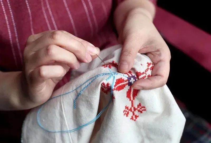 罗泾十字挑花:小挑花,大内涵