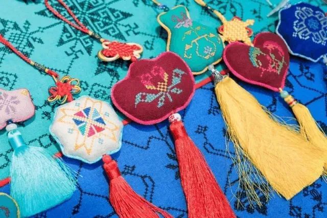 罗泾十字挑花:小挑花,大内涵