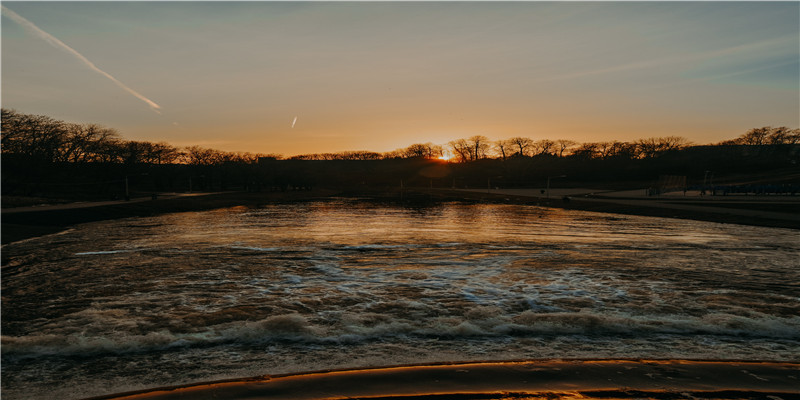 “45岁男孩”王力宏，败给“绝望主妇”李靓蕾