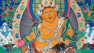 阿弥陀佛像挂哪个方位(黄财神唐卡如何摆放)