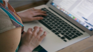 梦到被狗咬手(周公解梦梦见梦中梦)