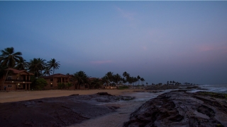 男人苦命痣长在哪里(长在脖子后面的痣是苦情痣吗)