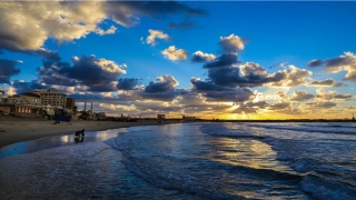 单身梦到自己毫无准备突然结婚了(梦见自己当新娘出嫁)_重复