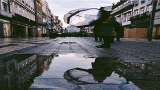 男人额头大发际线高面相(发际线太高图片)