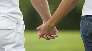 八字暗恋短句(有关八字算命断语婚姻大全)