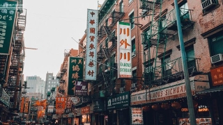 抖音上算卦的可信吗(一个算命先生的卦摊)