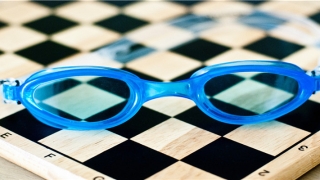 9月12日出生的人(1993年9月12日出生3天被遗弃在重庆市忠县马灌镇街上的成小姐寻亲)