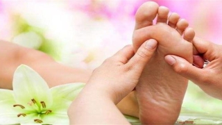 脚心有痣有什么寓意(脚象征着什么)