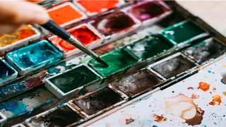 男人脸上的痣(男生脸上有“4线1痣”)