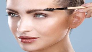 眉毛连在一起好吗？(眉毛连一起了)