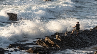 带水的字寓意好的字(带水的男孩名字带有寓意)