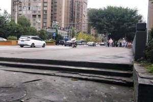 被算卦的叫住(17岁少女为转运被算命先生强奸)