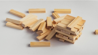 鼻子里总是有鼻涕是怎么回事(鼻子鼻息肉)