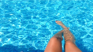 离婚了还梦见前夫出轨(来女士前夫称其出轨)