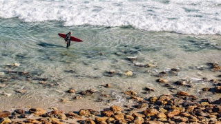 妈妈梦见女儿丢了急醒(梦见什么是财运前兆)_重复