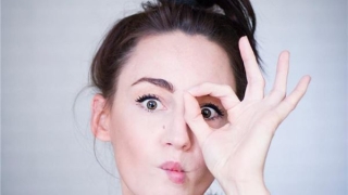 面相有小人的表现(眼白少的人的面相)